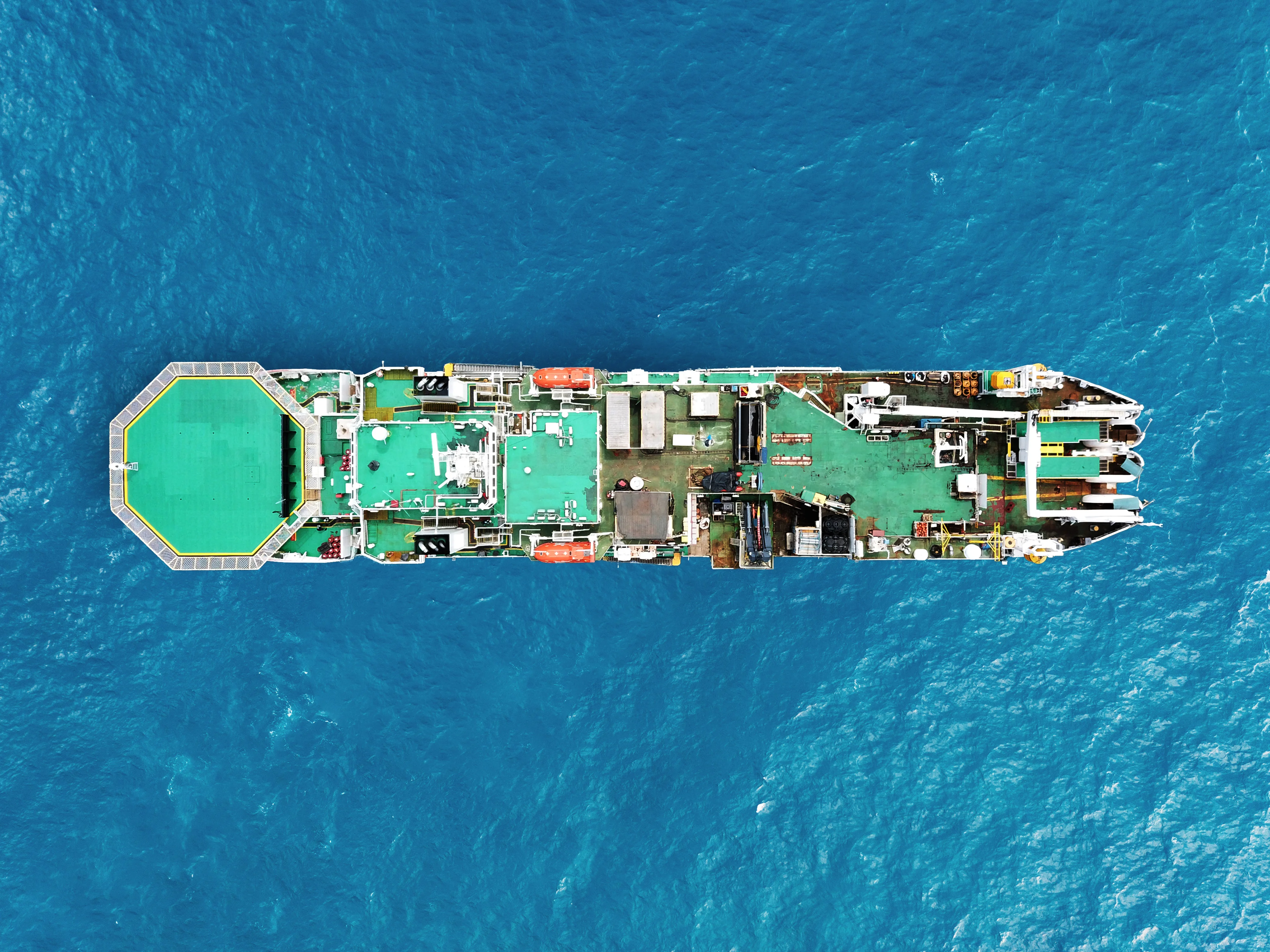 Cable-laying vessel operations with specialized maritime equipment